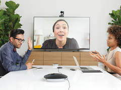 6_logitech_conference_people